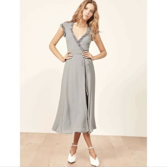 SOLD Reformation Gwyneth Gwenyth Wrap Slit Dress Plunging Ruffle Neckline Gray - Picture 5 of 15